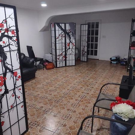 Omar'S Place - Shared Rooms Miami Esterno foto